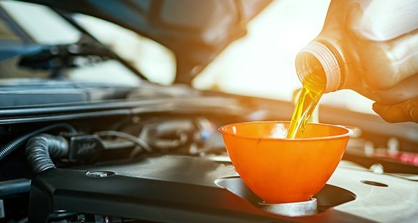 Замена вашего масла  за 100 р.